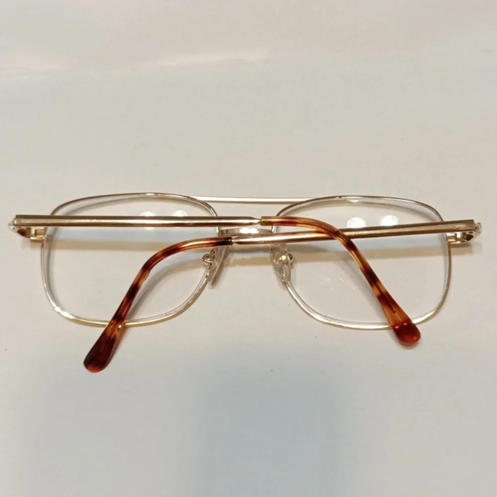 Foster Grant Aviator Style Magnifier Reading Glasses Frame Columbia storage case